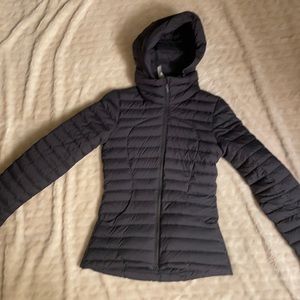 Lululemon Pack it Down Jacket size 2 black new